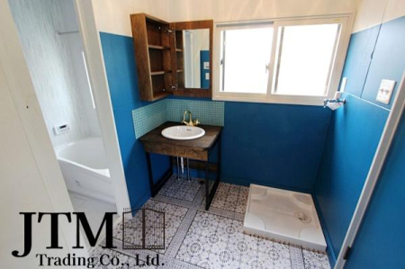 ���̑� �y���m�x�[�V�����{�H��z
70�N��s���Y�����X�Ƃ��āA���킢����f�ނ�f�U�C�����؂ɂ������m�x�[�V����������āB���z�̕�炵�Â��������`�����܂��B
(���m�x�[�V�����ɂ͕ʓr��p���������܂�)