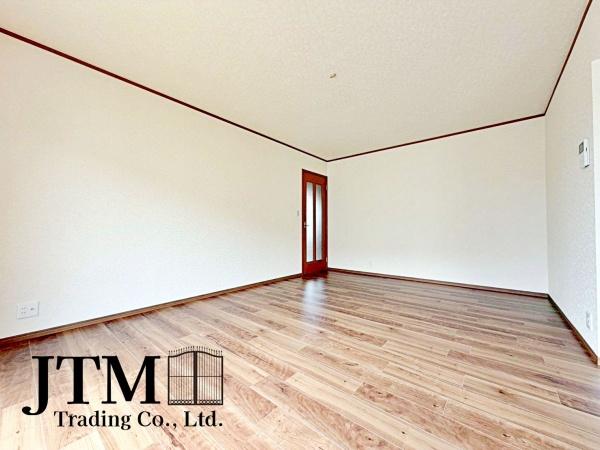 ���r���O �_�C�j���O�e�[�u���E�\�t�@�[�Z�b�g�E�s�u�{�[�h������Ƃ�������Ĕz�u�ł���L���ł��B�Ƌ�̃��C�A�E�g���V�����X�^�[�g�̊y���݂̈�ł��ˁ�