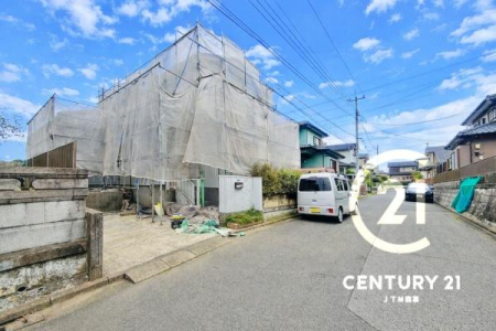 ���n�O�ώʐ^ �y�������܃��t�H�[�����I�z
�������t�H�[�����ɂ��A�����������������K�ɁB�V�z�̂悤�Ȑ����������ԂŁA�V���Ȑ������C�����悭�}�����܂��B���֐��̍������n�����͂ł��B