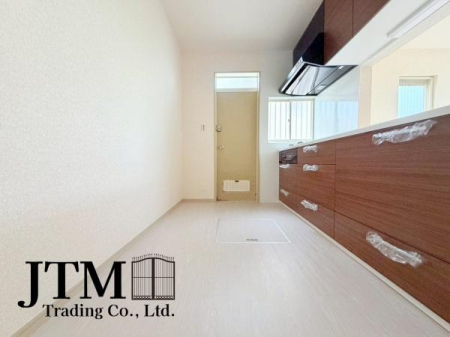 �L�b�`�� ��ƃX�y�[�X��傫���Ƃ����L�b�`�����v�w������ăL�b�`���ɗ����Ă����������₷����Ƃ肠��L���I�H��ނ���������ƕЕt�����[�͂����҂ł��܂���