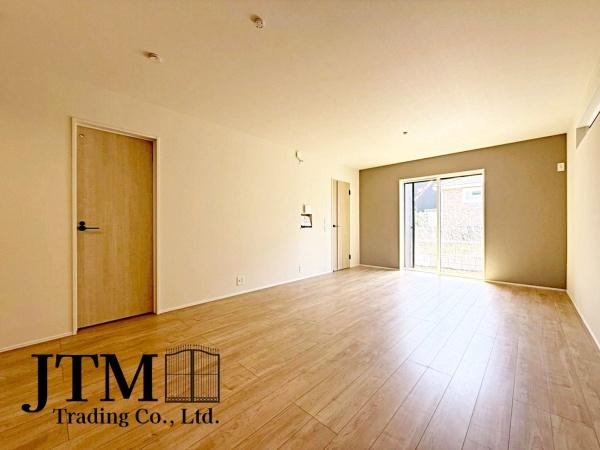 ���r���O �z������̗ǂ����r���O�́A���邭���������ɕ�܂ꂽ���S�n�̂�����Ԃł��B���R�Ȍ����������݁A�Ƒ��݂�Ȃ������b�N�X���ĉ߂�����ꏊ�ɂȂ�܂��B