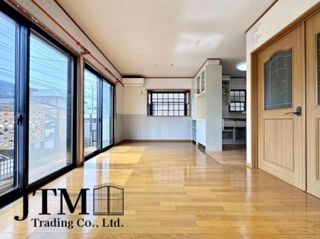 ���r���O ���r���O���L���Ƃ͂����ƁA�Ƒ����W�܂�c�R�����܂��ƂƂȂ�܂����Ƒ��̏Ί炪�z���ł���Ƃ����Ј�x������������