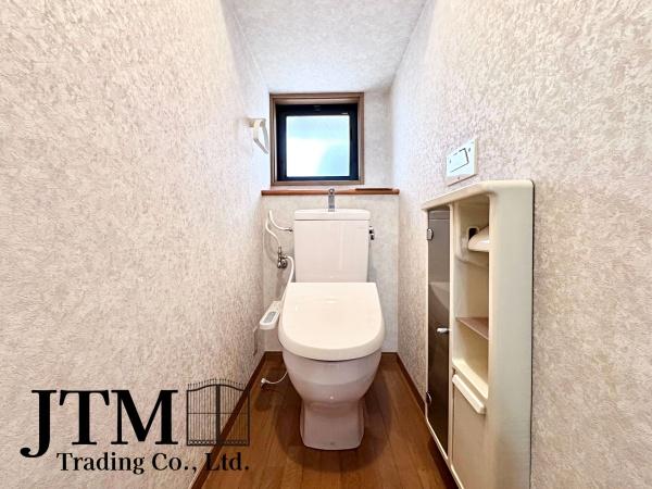 �g�C�� ��C�̊��C�Ƒ�����̌��̖��邳�ɔz�������������̂���g�C�����������̍D���ȃA���}��F���܂�u���ė���������Ԃ����o�A��l�ɂȂ���Ԃł�����A�����b�N�X�������ł��ˁ�