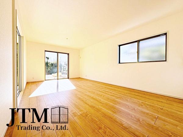 ���r���O �Ƒ������R�ƏW�܂�Ί�Ɖ�b���₦�Ȃ����r���O�́A���������Ȍ����������݁A�������Ƃ����L���Ƌ��S�n�̗ǂ������˔����Ă��܂��B