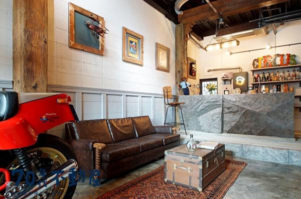 ���̑� �y���m�x�[�V�����{�H��z
70�N��s���Y�����X�Ƃ��āA���킢����f�ނ�f�U�C�����؂ɂ������m�x�[�V����������āB���z�̕�炵�Â��������`�����܂��B
(���m�x�[�V�����ɂ͕ʓr��p���������܂�)