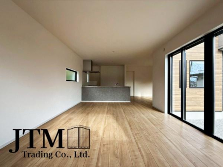 ���r���O �Ƒ������R�ƏW�܂�Ί�Ɖ�b���₦�Ȃ����r���O�́A���������Ȍ����������݁A�������Ƃ����L���Ƌ��S�n�̗ǂ������˔����Ă��܂��B