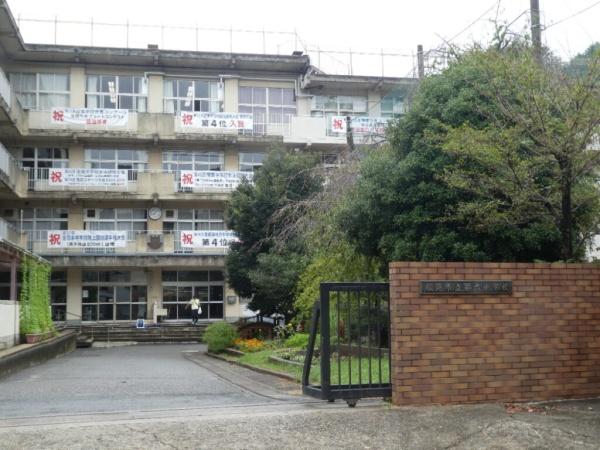 ���ӊ� �y���w�Z�z���ˎs����Z���w�Z�F650m