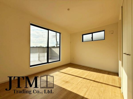 �m�� 2�ʍ̌����m�ۂ������邢�����́A���ʂ����ǂ��A��ϋ��S�n�̗ǂ���Ԃł��B
�傫�ȑ�����̌����ӂ�閾�邢��ԁA���S�n�ǂ��A������芰����e���̋�Ԃł���