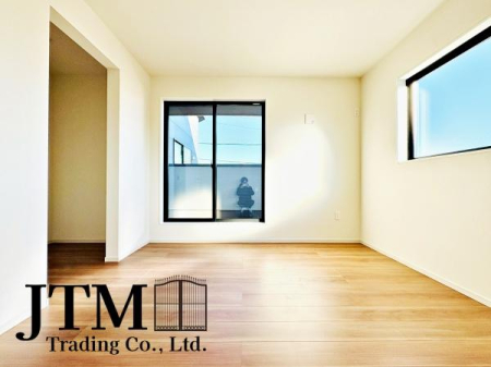 ���r���O�ȊO�̋��� �傫�ȑ�����̌����ӂ�閾�邢��ԁA���S�n�ǂ��A������芰����e���̋�Ԃł��B
��CG�������s���Ă��邽�߁A����ƈقȂ�ꍇ���������܂��B