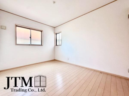 �m�� 2�ʍ̌����m�ۂ������邢�����́A���ʂ����ǂ��A��ϋ��S�n�̗ǂ���Ԃł��B
�傫�ȑ�����̌����ӂ�閾�邢��ԁA���S�n�ǂ��A������芰����e���̋�Ԃł���