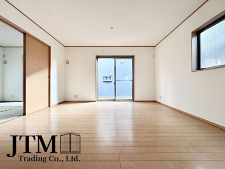 ���r���O �����ɂ݂͂�Ȃ��W���A�H���Ɗy������b���n�܂�B�b�ɖ����ɂȂ肷���āA��������Y��锼�߂��ɂȂ��Ă��܂��B����ȑ��̊Ԃ̍K�������������Ă����ꏊ�ł��肽����