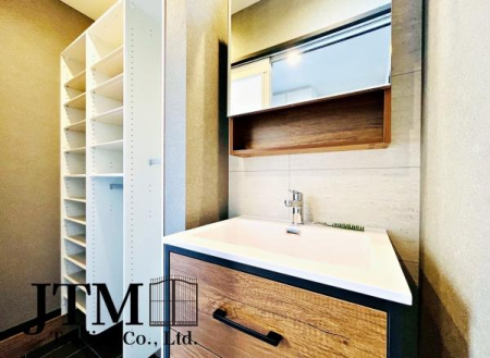 ���ʑ�E���ʏ� �����Ղ�̎��[��݂������ʑ�ŉ��K�ȕ�炵���B�R�X������D���ȉ��l���A���q�͍�������l�l�������Ƃ�����������������[�͂ł������̖Z�������Ԃł��g�x�x�������X���[�Y��