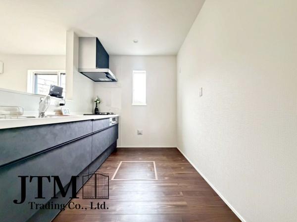 �L�b�`�� ��ƃX�y�[�X��傫���Ƃ����L�b�`�����v�w������ăL�b�`���ɗ����Ă����������₷����Ƃ肠��L���I�H��ނ���������ƕЕt�����[�͂����҂ł��܂���