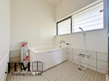 ���� �������̂���z�e���̂悤�ȍL�������������ł��B��ꂽ���ɂ͂��������߂ă����b�N�X�^�C�����y���݂����ł��ˁ�
���Ƌ��CG�ł��B
��CG�������s���Ă��邽�߁A����ƈقȂ�ꍇ���������܂��B