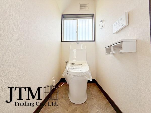 �g�C�� ��C�̊��C�Ƒ�����̌��̖��邳�ɔz�������������̂���g�C�����������̍D���ȃA���}��F���܂�u���ė���������Ԃ����o�A��l�ɂȂ���Ԃł�����A�����b�N�X�������ł��ˁ�