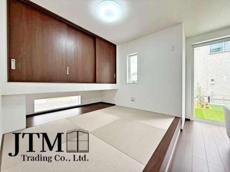 ���r���O ���r���O�̈�p�ɐ݂�����R�[�i�[�́A�Ƒ������낮�����̃X�y�[�X�B�����Q�₨�q�l�̗V�я�A�q�ԂƂ��Ă����p�r�Ɋ��􂵂܂������r���O�ƂЂƂȂ���̋�Ԃ�����A�Ƒ��̋C�z����������̂����͂ł���