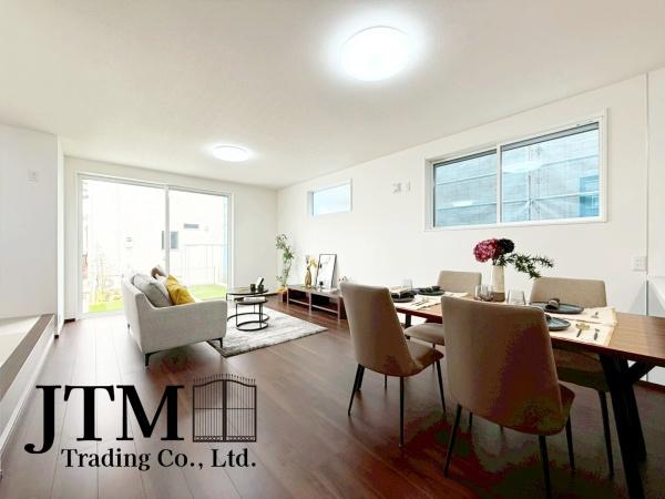 ���r���O �_�C�j���O�e�[�u���E�\�t�@�[�Z�b�g�E�s�u�{�[�h������Ƃ�������Ĕz�u�ł���L���ł��B�Ƌ�̃��C�A�E�g���V�����X�^�[�g�̊y���݂̈�ł��ˁ�