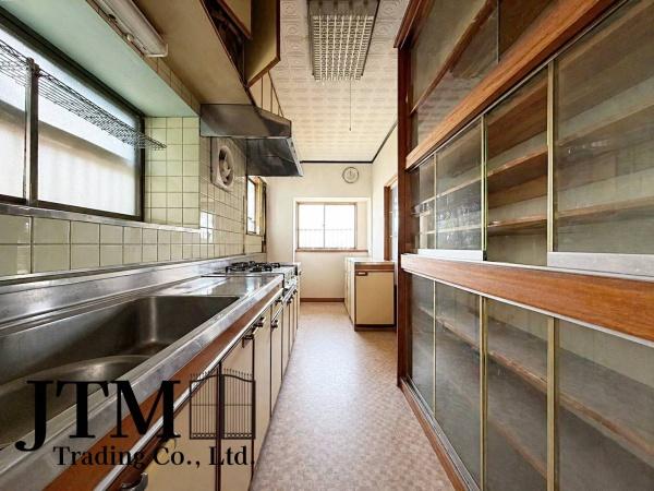 �L�b�`�� �g���₷����f�U�C������ǋ����āA�����炵���L�b�`���𕾎Г��ӂ̃��m�x�[�V�����ł����Ă݂܂��񂩁�
���Ƌ��CG�ł��B
��CG�������s���Ă��邽�߁A����ƈقȂ�ꍇ���������܂��B