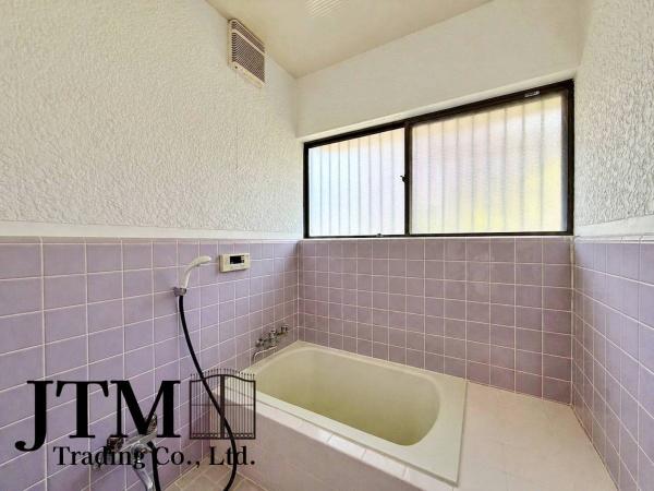 ���� ������������b�N�X�ł���Z�܂��̃����N�[�[�V������ԁB�Z�������킩��������A����Y��Ă������߂�����ꏊ�ł��B
���Ƌ��CG�ł��B
��CG�������s���Ă��邽�߁A����ƈقȂ�ꍇ���������܂��B