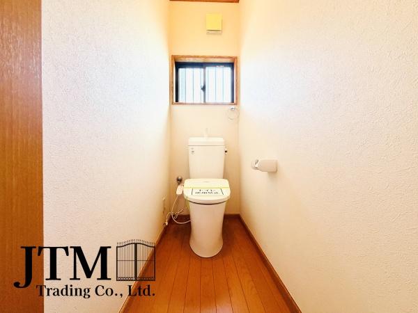 �g�C�� ���邢�g�C���́A���ꂾ���ŋC�����p�b�Ɩ��邭�Ȃ�܂���������������邾���ň��������Ȃ��Ȃ�A�S�n�悭�߂������ԂɁB