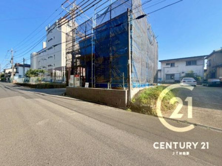 ���n�O�ώʐ^ �y�������܌��z����z
�Ƒ��݂�Ȃ��������߂�����V�z�ˌ��Ăł��I���r���O�𒆐S�ɁA�Ƒ��̂Ȃ������������Ԏ�肪���́B���[�������Ղ�ŁA�����̕�炵�������Ɖ��K�Ɂ􊮐����҂��������������ł��I