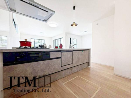 �L�b�`�� ����u�Ǝ������A�b�v�ɂ͕K�{�v�ƌ�����H��킪�W���������Z�������ł����Z�ł��A���q���܂Ɖ߂������Ԃ𑝂₵�������ƒ�ɂƂ��āA�����������������ł��B�����̉Ǝ��������ƃ��N�ɉ��K�ɃT�|�[�g���܂��I