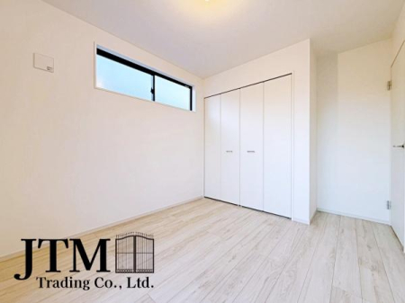 �q������ ���q�l�̐����Ƌ��Ɂu�Z�܂����v���ω����Ă����܂��B�����ɂ͎��[���������A���R�x�̍����Ƌ�̔z�u�������V���v���ȋ�Ԃł���