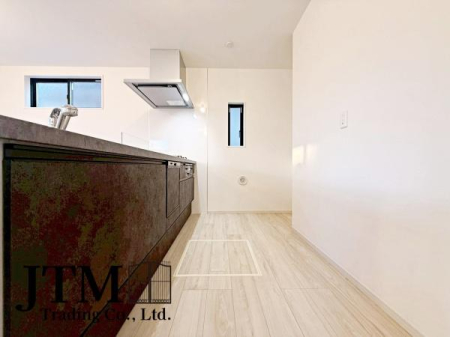 �L�b�`�� ��ƃX�y�[�X��傫���Ƃ����L�b�`�����v�w������ăL�b�`���ɗ����Ă����������₷����Ƃ肠��L���I�H��ނ���������ƕЕt�����[�͂����҂ł��܂���