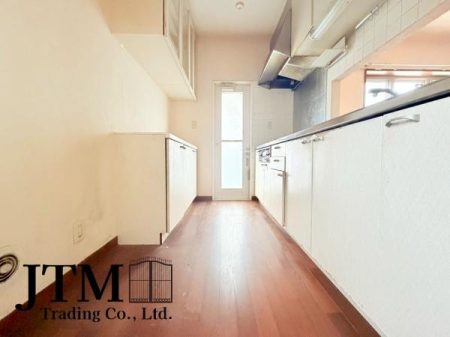 �L�b�`�� ��ƃX�y�[�X��傫���Ƃ����L�b�`�����v�w������ăL�b�`���ɗ����Ă����������₷����Ƃ肠��L���I�H��ނ���������ƕЕt�����[�͂����҂ł��܂���