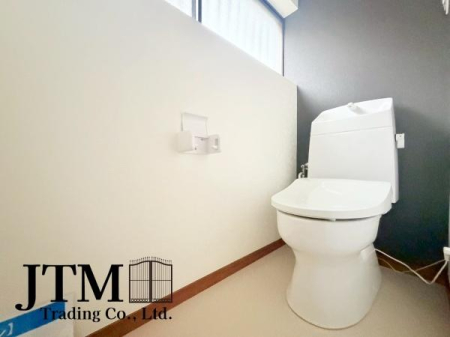 �g�C�� ���邢�g�C���́A���ꂾ���ŋC�����p�b�Ɩ��邭�Ȃ�܂���������������邾���ň��������Ȃ��Ȃ�A�S�n�悭�߂������ԂɁB