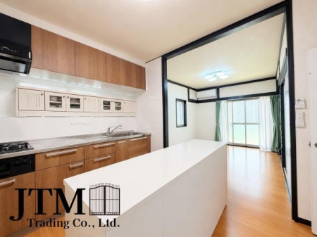 �L�b�`�� �Ǖt���L�b�`���͂������̃X�y�[�X�𖳑ʂȂ��g����̂����́�L�b�`���ƃ_�C�j���O���Ђƌq����ɂȂ�A��ԂɍL������������܂��B
��CG�������s���Ă��邽�߁A����ƈقȂ�ꍇ���������܂��B