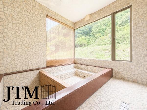 ���� �J�������ӂ�闁���́A�܂�ŐX�ї����y����ł��邩�̂悤�ȐS�n�悳�B���R��g�߂Ɋ����Ȃ���A�����̂ЂƂƂ����߂����܂��B
��CG�������s���Ă��邽�߁A����ƈقȂ�ꍇ���������܂��B