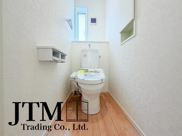�g�C�� ���邢�g�C���́A���ꂾ���ŋC�����p�b�Ɩ��邭�Ȃ�܂���������������邾���ň��������Ȃ��Ȃ�A�S�n�悭�߂������ԂɁB