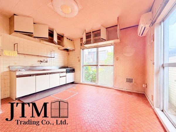 �L�b�`�� ����̂܂܂ł����g�����������܂����A�g���₷����f�U�C������ǋ����āA�����炵���L�b�`���𕾎Г��ӂ̃��m�x�[�V�����ł����Ă݂܂��񂩁�
��CG�������s���Ă��邽�߁A����ƈقȂ�ꍇ���������܂��B