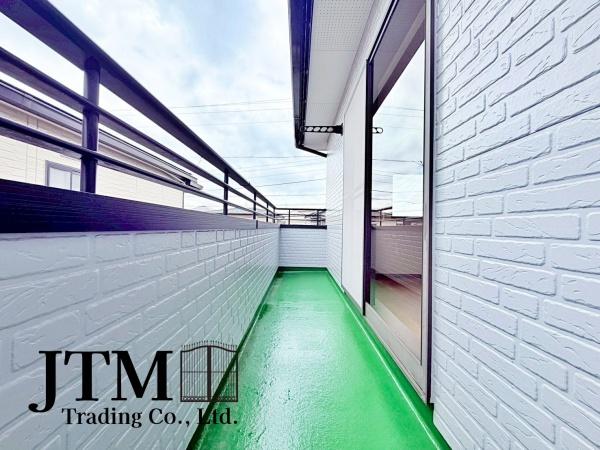 �o���R�j�[ �������������͋C�̏Z��X�ł������͂ɂ͍������������Ȃ��󂪍L���������J���������Ղ聝�z�����肪�Ղ���S�z���Ȃ��A�����ʂ��Ė��邭���K�ɉ߂����܂��B�C�����̗ǂ���������������S�n�悢�X���݂ł���