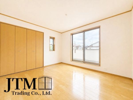 �Q�� ���[����������Ɗm�ۂ���Ă���̂ŁA�������S�̂��L�����g�����������܂���
�����̕����ŉ߂������Ԃ��[�����܂���
