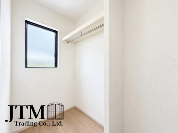 ���̑� ���ӊ����ꏏ�ɂ��ē��������܂���
�ʐ^�Ō���̂Ǝ��ی���̂Ƃł͕��͋C���ς��܂���
���C�y�ɂ��A������������