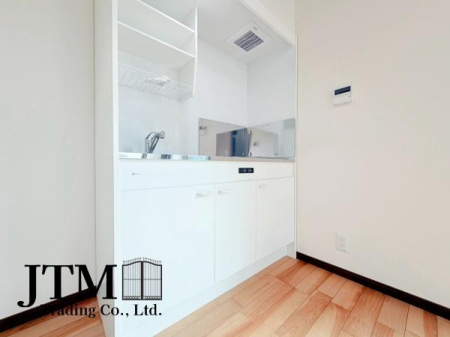 �L�b�`�� ��ƃX�y�[�X��傫���Ƃ����L�b�`�����v�w������ăL�b�`���ɗ����Ă����������₷����Ƃ肠��L���I�H��ނ���������ƕЕt�����[�͂����҂ł��܂���