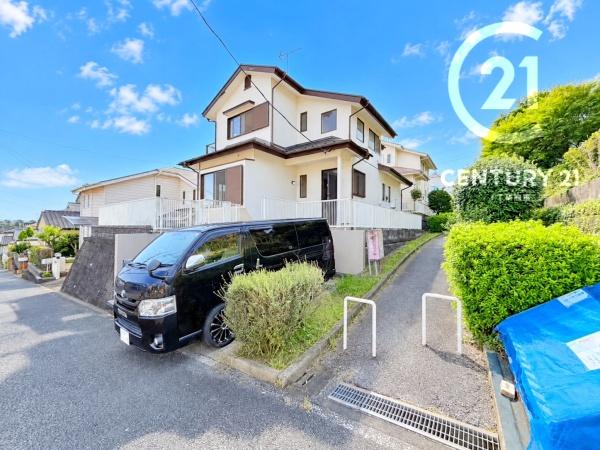 ���n�O�ώʐ^ �y�������܃��t�H�[�����I�z
�������t�H�[�����ɂ��A�����������������K�ɁB�V�z�̂悤�Ȑ����������ԂŁA�V���Ȑ������C�����悭�}�����܂��B���֐��̍������n�����͂ł��B