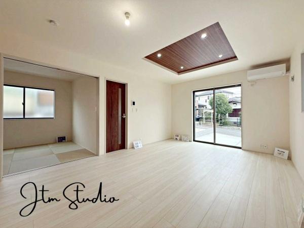 rO ZłAƑĐHĒƂ肠傫̃_CjOXy[XIƑ݂ȂŃe[u͂ޑfGȎԂyŉ