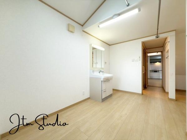 ʑEʏ Z܂̍ẃAꐶ̒łɑ傫ȂB炱A킩ȂƂŝ͓RłBuɏZ݂IvƎv闝z̏Z܂Əo悤AS͂ŃT|[g܂