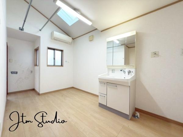 ʑEʏ 3ʋdl̐ʑ􋾂̌̎[IƂĂ[Ă܂IRXDȉlAq͍llƂ[͂ł