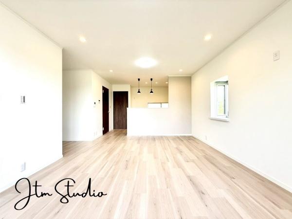 rO LXƂrOłΖʃLb`AƑ̋߂܂Bq܂т̎xx撣Ƒ̎p̂ňSIRƉb܂AΊ炠ӂ鉷Ԃ߂Ԃł