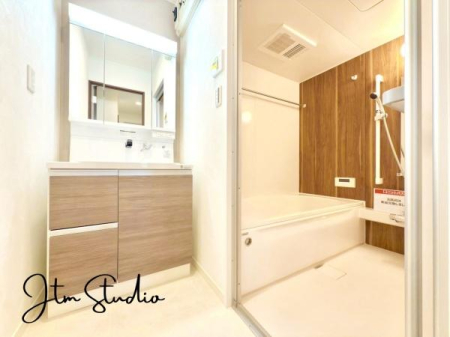 ʑEʏ 3ʋdl̐ʑ􋾂̌̎[IƂĂ[Ă܂IRXDȉlAq͍llƂ[͂ł