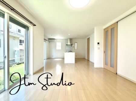 rO LɉA炽Ղ̂ŁA邭ċĈrOɎdオ܂BԂɗ]T邾łȂÁhhĂ܂B̎ԂґɂȂ܂