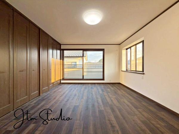 Q 2z閾邢łۂɃxbh΁A炩ȗzł}ꂻłˁI