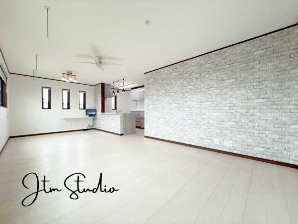 rO rOLƂ͂ƁAƑW܂cR܂ƂƂȂ܂Ƒ̏Ί炪złƂЈx