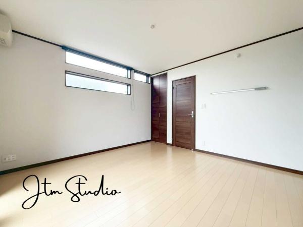 m ǂȃCeAɂ̂AƑŘbACAEglȂ炲wƐṼC[W킫₷Ȃ܂