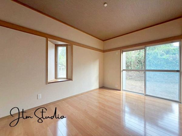 m ǂȃCeAɂ̂AƑŘbACAEglȂ炲wƐṼC[W킫₷Ȃ܂