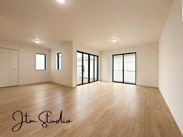 rO LɉA炽Ղ̂ŁA邭ċĈrOɎdオ܂BԂɗ]T邾łȂÁhhĂ܂B̎ԂґɂȂ܂